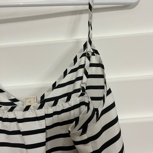 NWT J Crew Drapey Romper black and white stripe - Picture 3 of 5